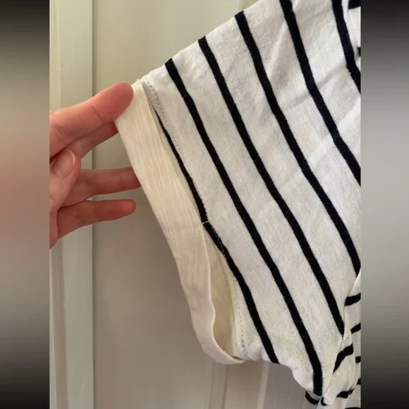 Carly Jean Los Angeles Emma Striped Tee - Picture 5 of 6